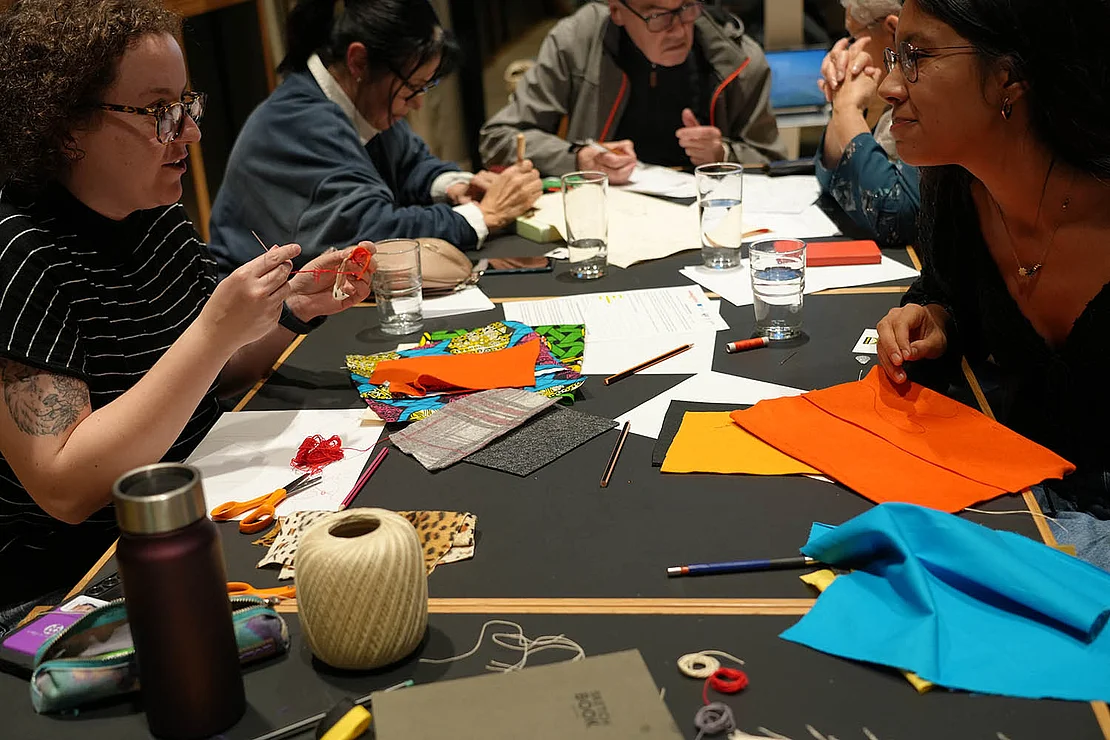 Workshop Textile Kartographie, Foto: Marlene Galaz