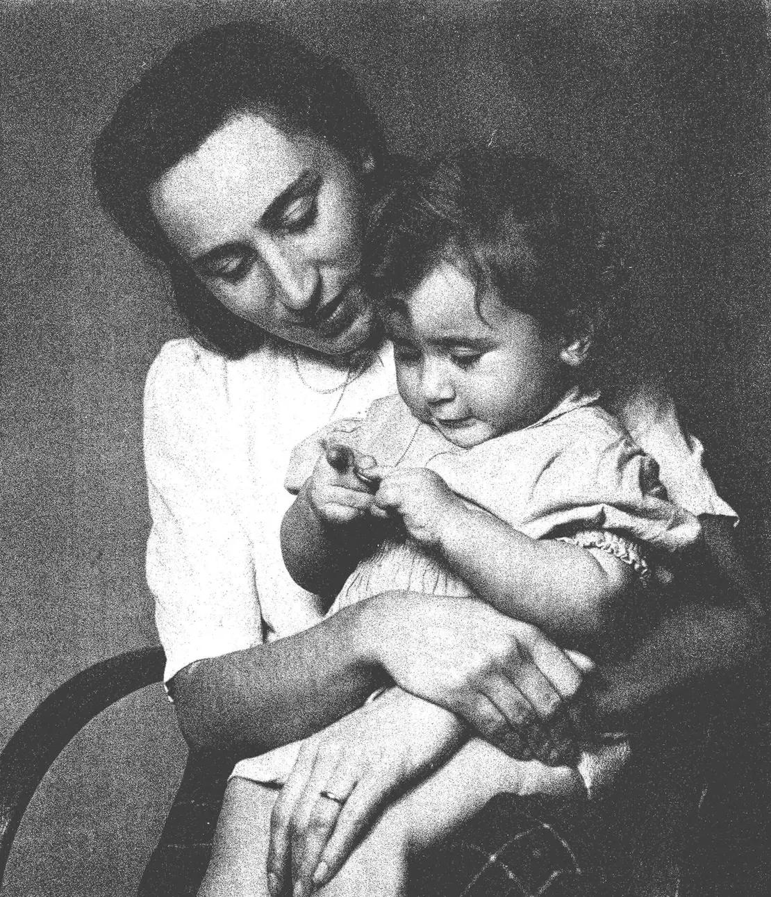 Hilde Spiel mit Tochter Christine, ca. 1940, Foto: privat