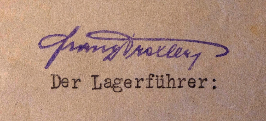 Unterschriftsstempel des Lagerführers Franz Drexler. Quelle: WStLA  