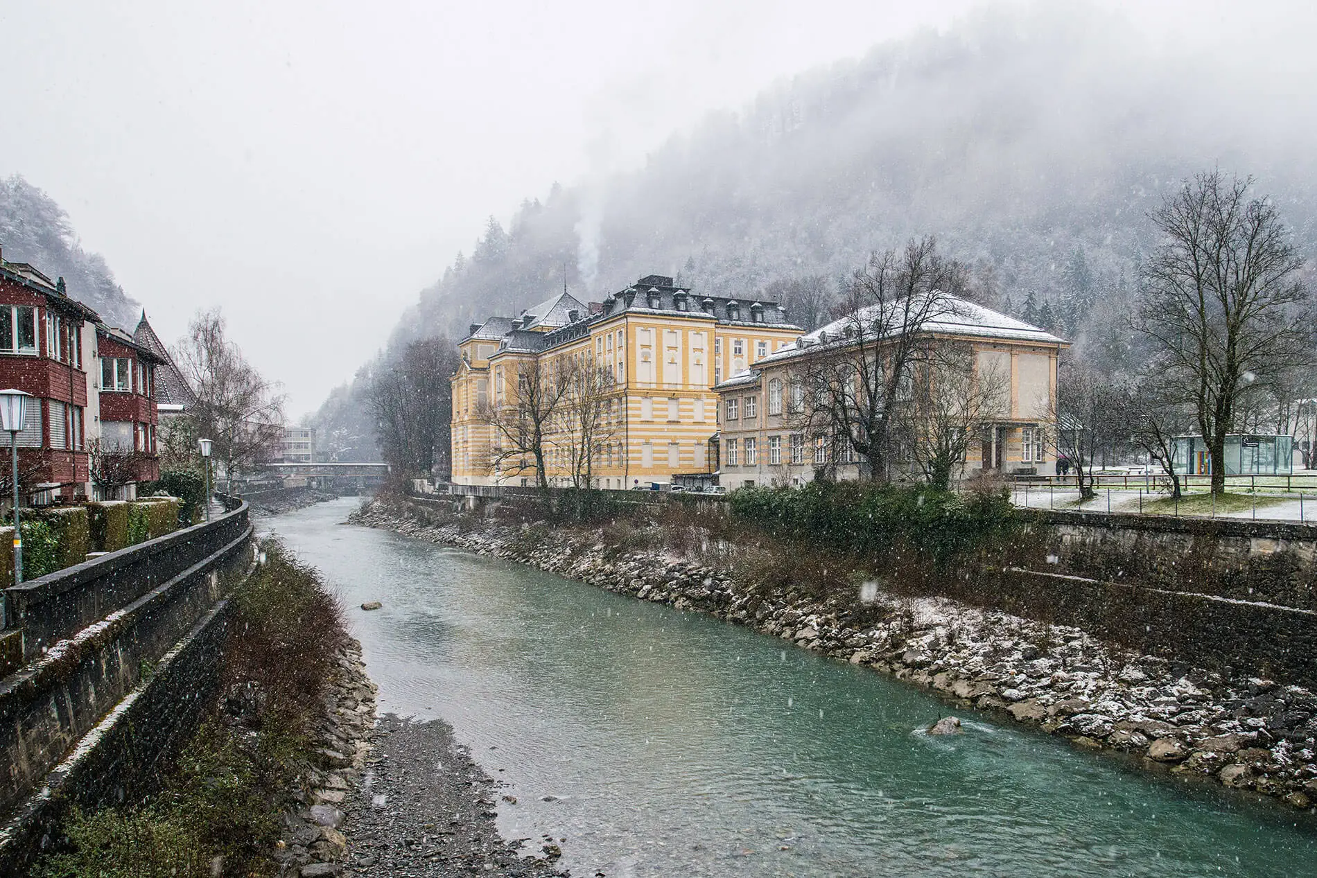 Das ehemalige Jesuitenkolleg Stella Matutina an der Ill in Feldkirch, heute das Landeskonservatorium. Foto: Friedrich Böhringer/Wikimedia Commons  