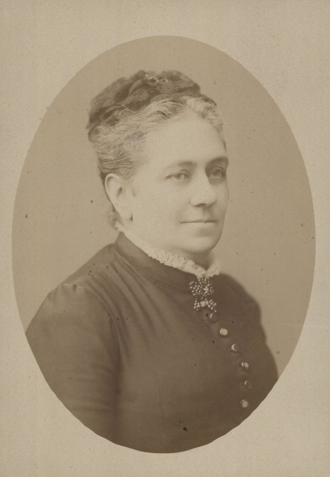 Gertrude Schröckinger von Neudenberg, um 1890, NHM, Archiv für Wissenschaftsgeschichte 