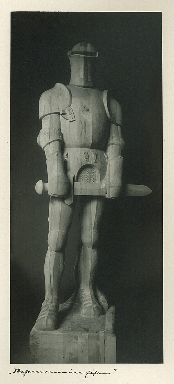 Der noch unbeschlagene „Wehrmann in Eisen“, entworfen von dem Bildhauer Josef Müllner, 1915, Wien Museum  