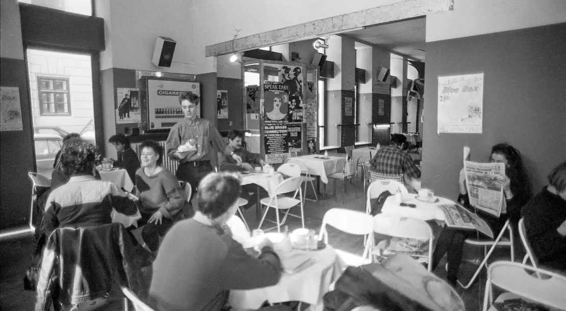Die Blue Box in der Richtergasse im 7. Bezirk, 1987, Foto: Nora Schuster / brandstaetter images / picturedesk.com