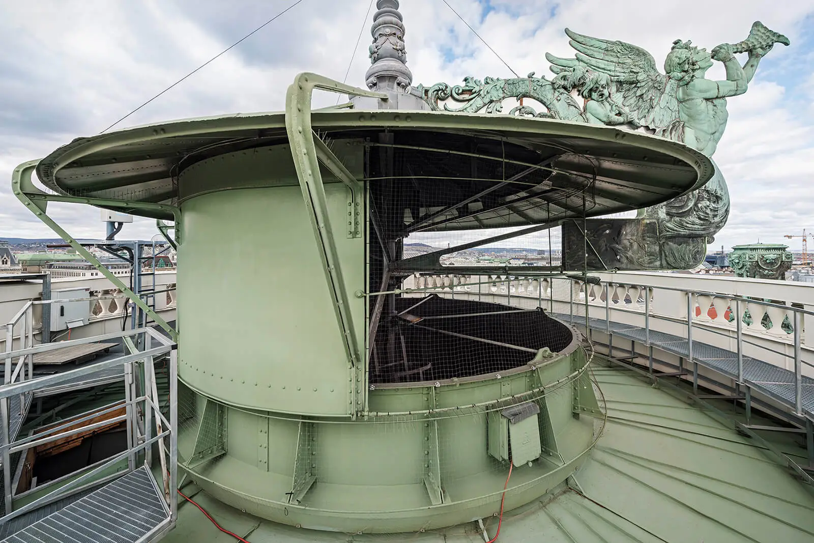 Windfahne, Foto: Hertha Hurnaus