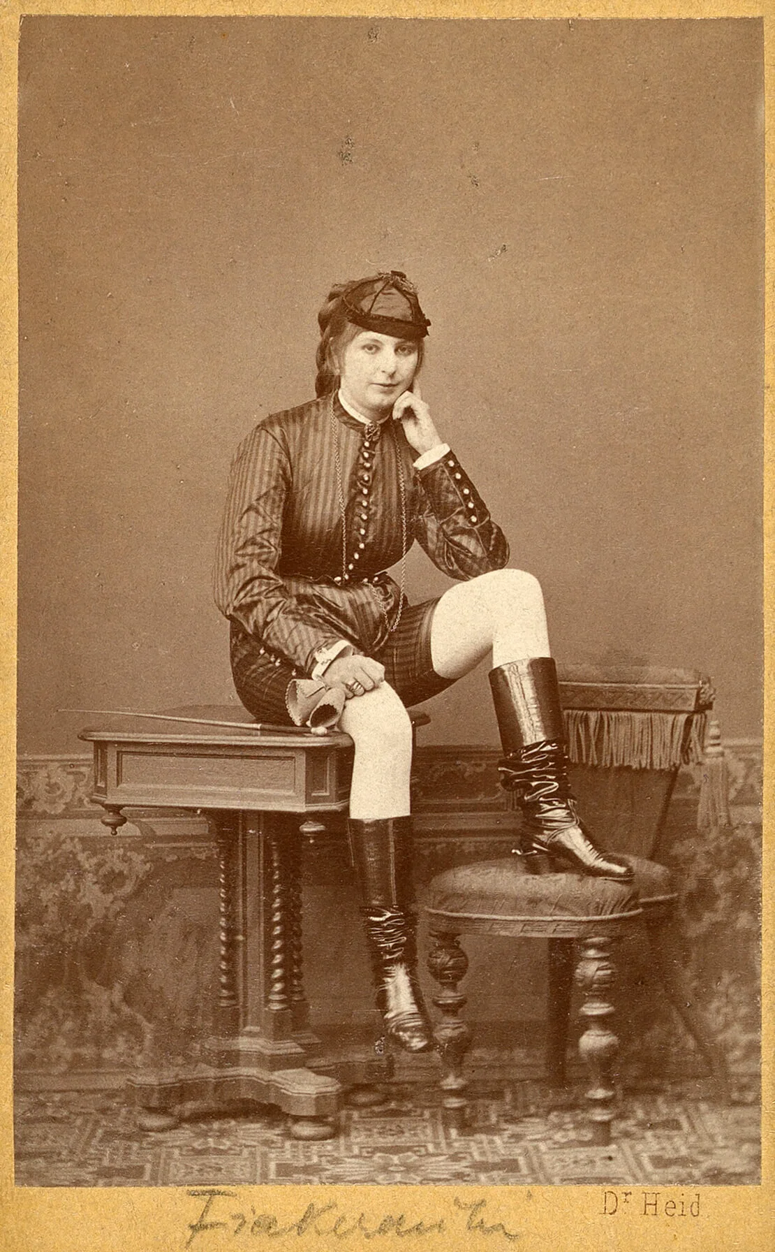 Emilie Turecek, genannt „Fiaker-Milli“ (1846 - 1889), um 1870, Wien Museum  
