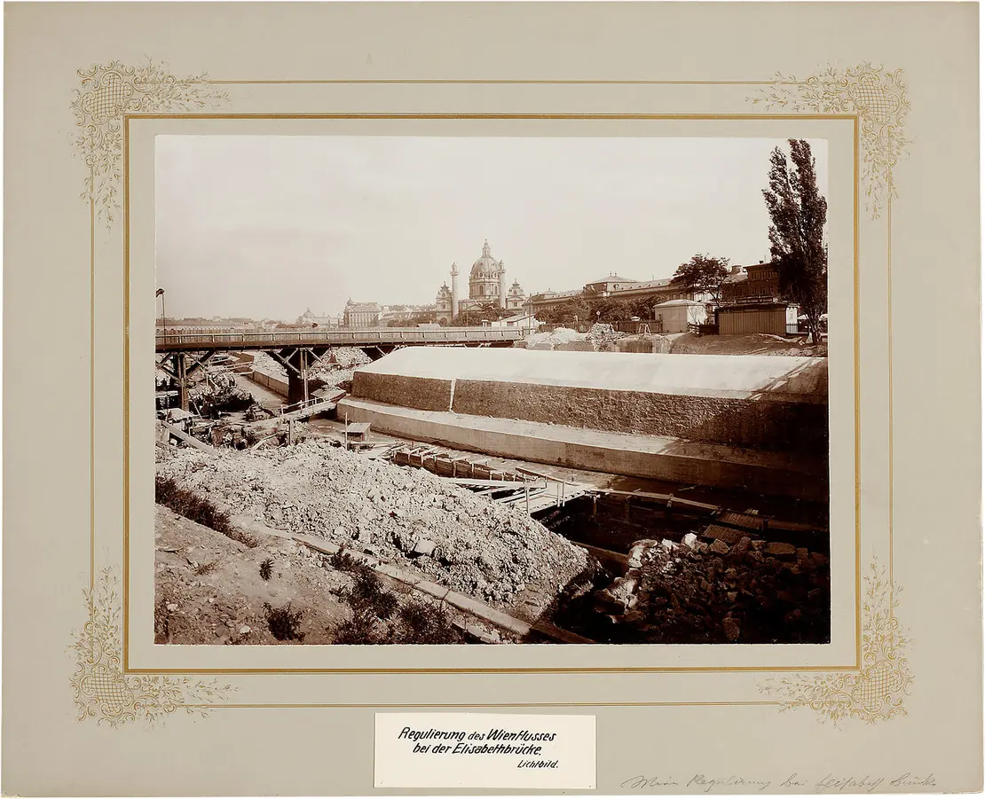 Einwölbung des Wienflusses bei der Elisabethbrücke, 1898, Foto: Leopold Wittmann, Wien Museum, Inv.-Nr. 175.79/6  