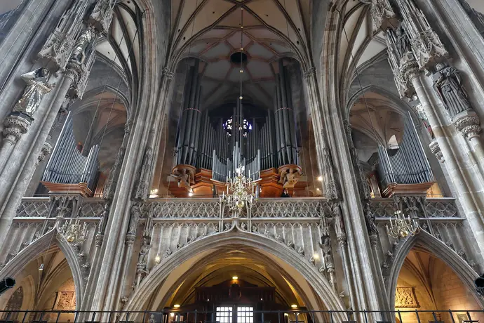 Die Kauffmann-Orgel mit provisorisch gesicherten Prinzipalpfeifen, Foto: C. Stadler, Bwag