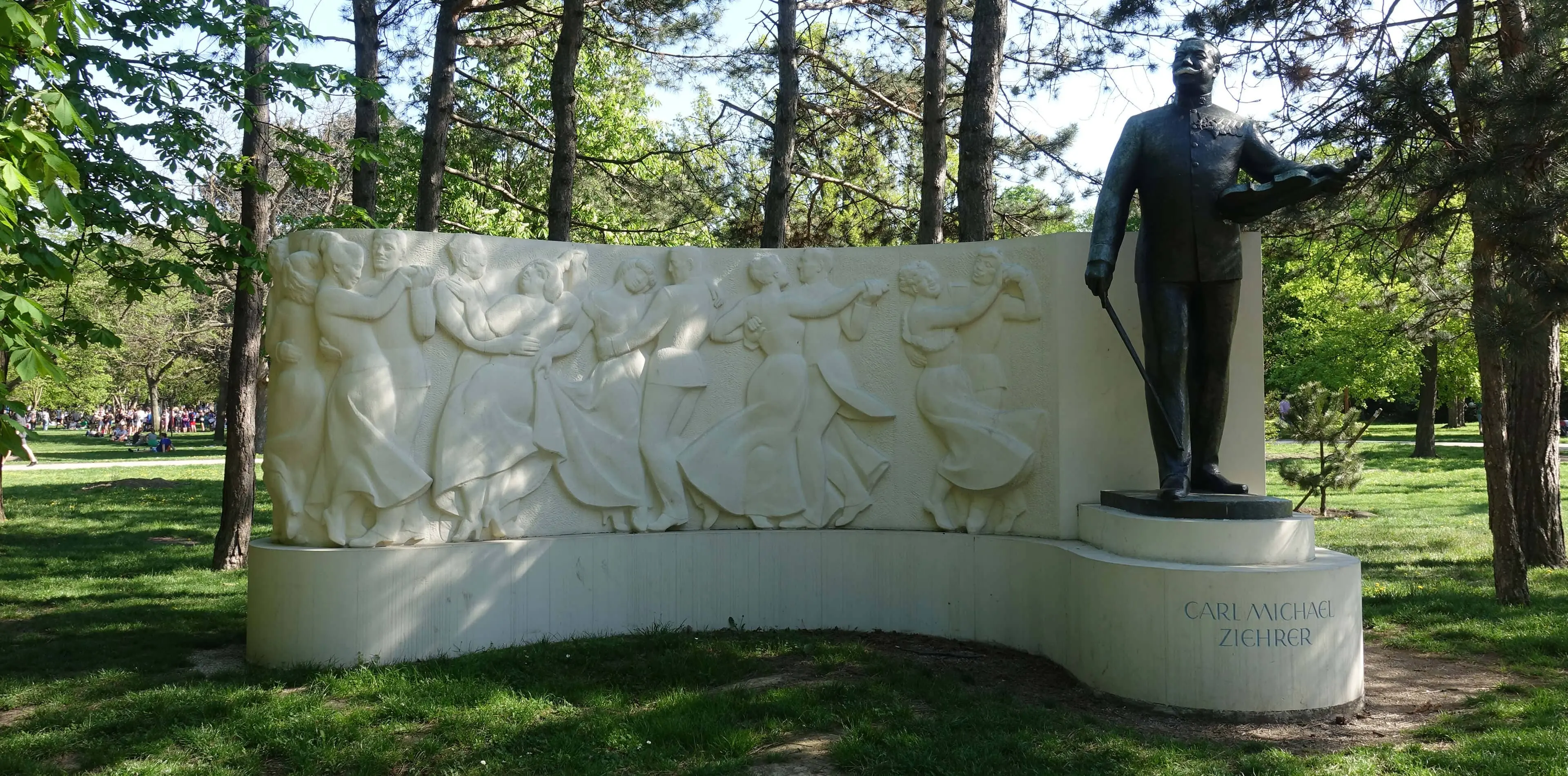 Ziehrer-Denkmal in der Prater Hauptallee, Foto: HatschiKa / Wikimedia Commons  