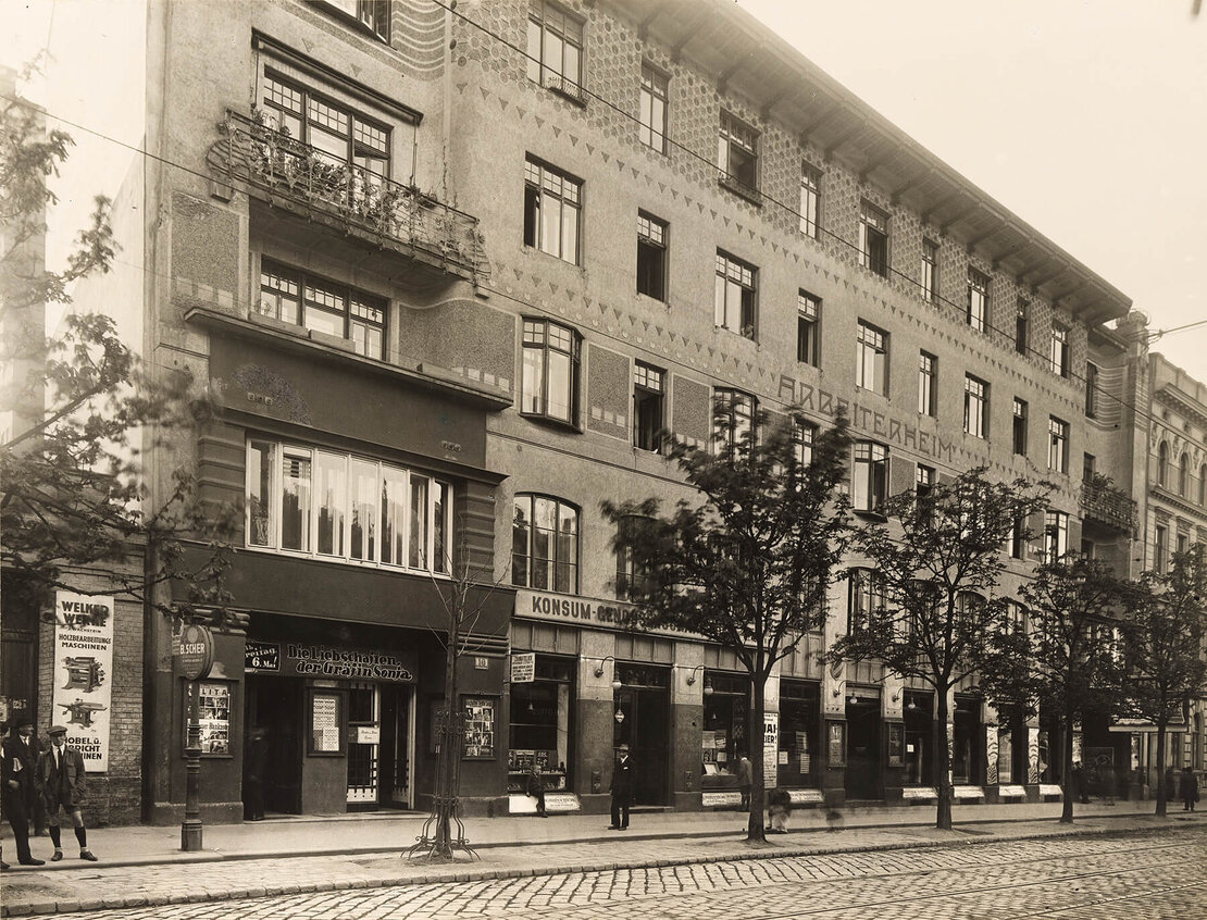 Bruno Reiffenstein: Arbeiterheim Favoriten, Laxenburger Straße 8-10, nach 1927, Wien Museum, Inv.-Nr. 48208