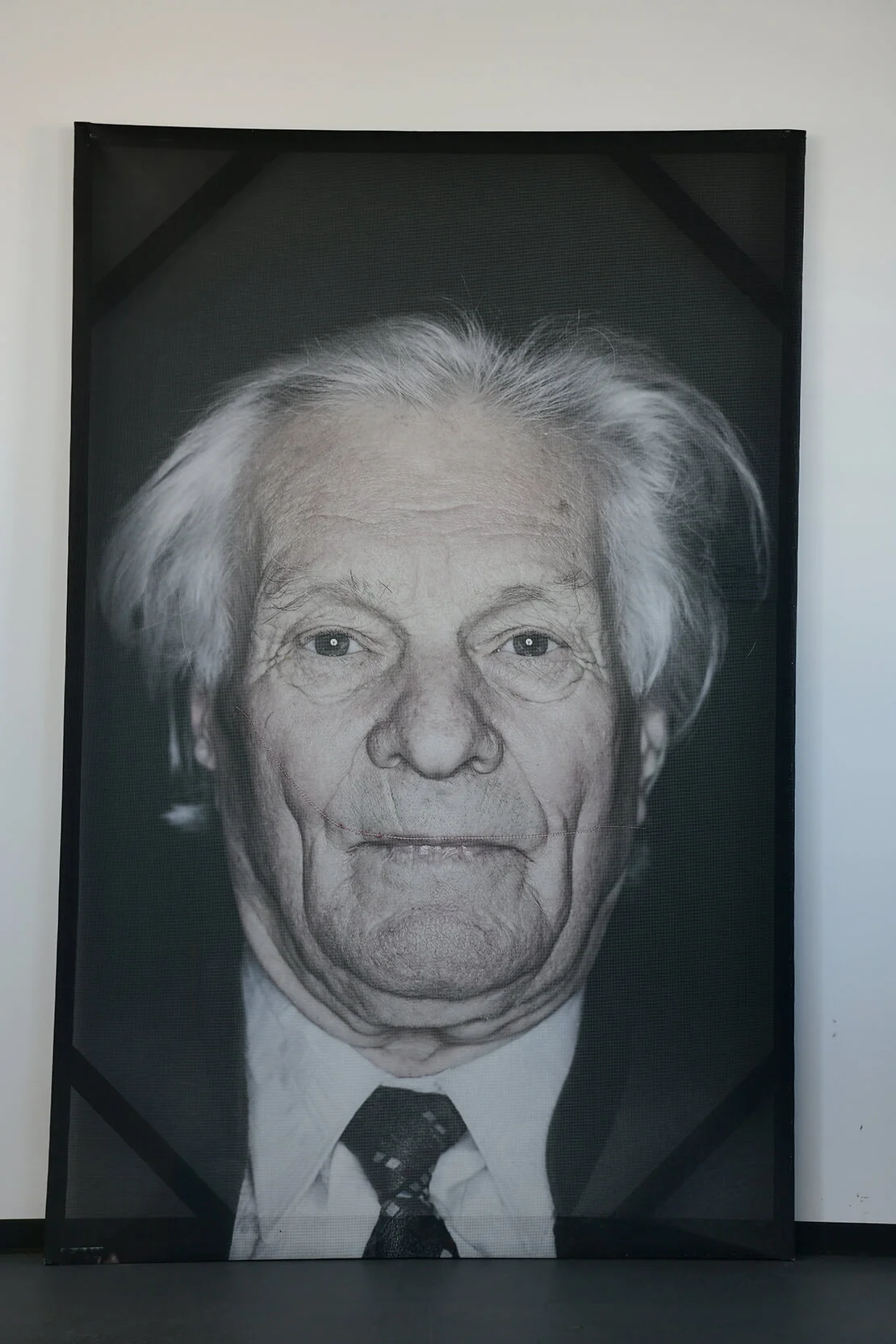 © Luigi Toscano/Repro:Heribert Corn  