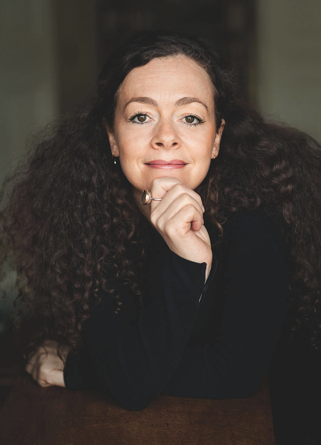 Porträt Shelly Kupferberg, Foto: Heike Steinweg / Diogenes Verlag 