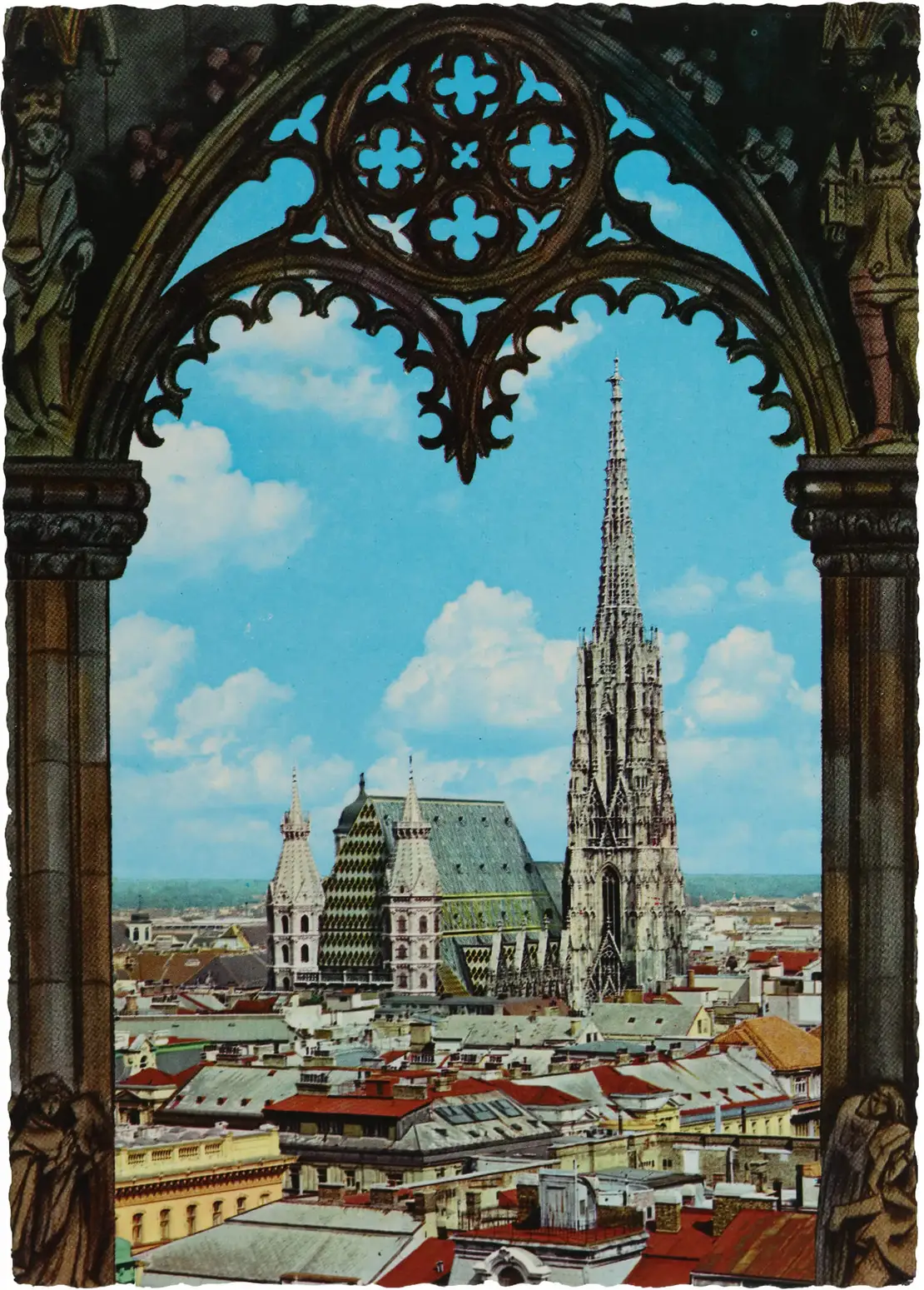 Blick zum Stephansdom mit gotischem Fensterrahmen (Montage), um 1965, Selbstverlag Erzdiözese Wien (Wien Museum)  