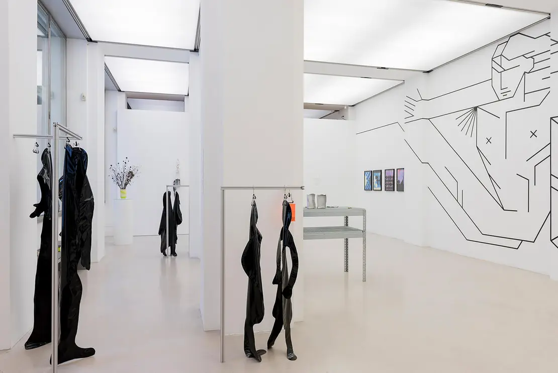 Ausstellungsansicht „Dispatches from a Troubled City. Die Stadt als Roman“, kuratiert von Nika Kupyrova, Startgalerie, Wien Museum, Musa, 2022. Foto: Lea Sonderegger  