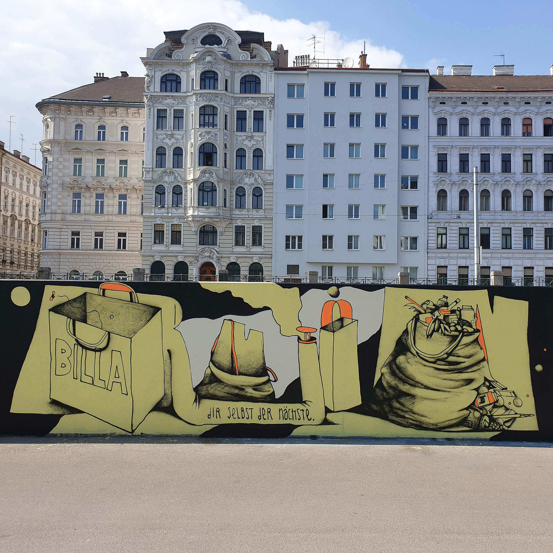 Egoistische „Hamsterkäufe“ kritisiert Ruin in „Dir selbst der Nächste“. Ruin, Rechte Wienzeile, März 2020, Foto: Karina Karadensky, Wien Museum 