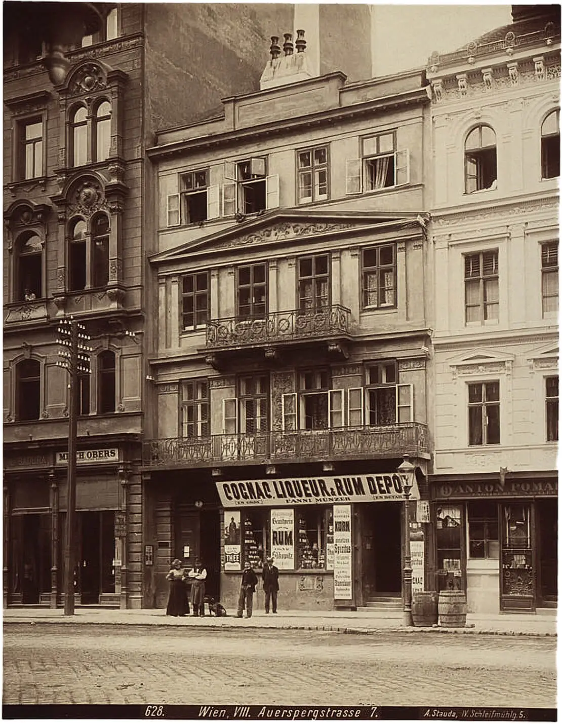 8., Auerspergstraße 7, Haus „Zur kleinen Maria Hilf“, Fotografie von August Stauda, um 1900, Wien Museum