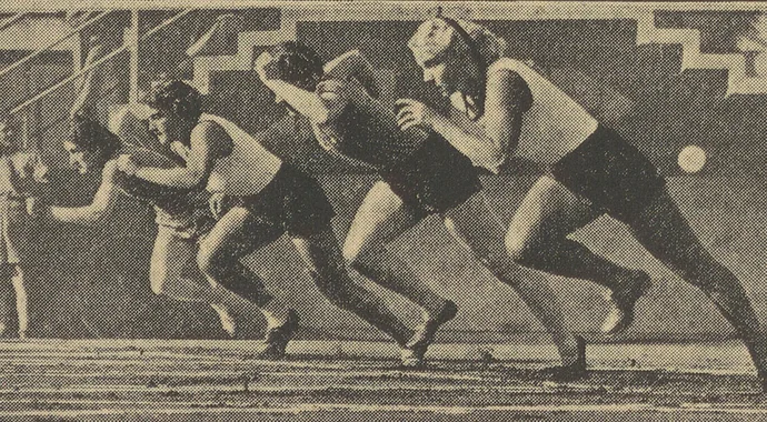 Aus dem „Montag mit dem Sport-Montag“ vom 4. März 1935: „Start zum 60-Meter Laufen bei Österreich gegen Italien. Von links nach rechts: Michiels (Italien), Gottlieb (Österreich), Coselli (Italien), Doppler (Österreich). Den Lauf gewann Frl. Gottlieb in 7,9 Sekunden.“ ANNO/ÖNB