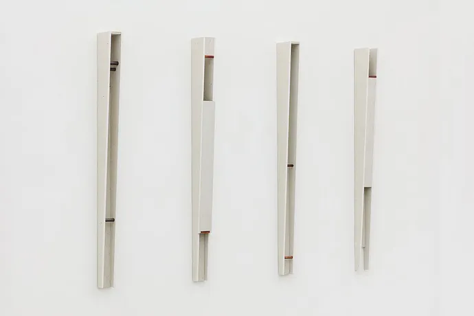 Melanie Ender, Rhythmus für vier Skulpturen, 2021, copyright: Kunstdokumentation.com