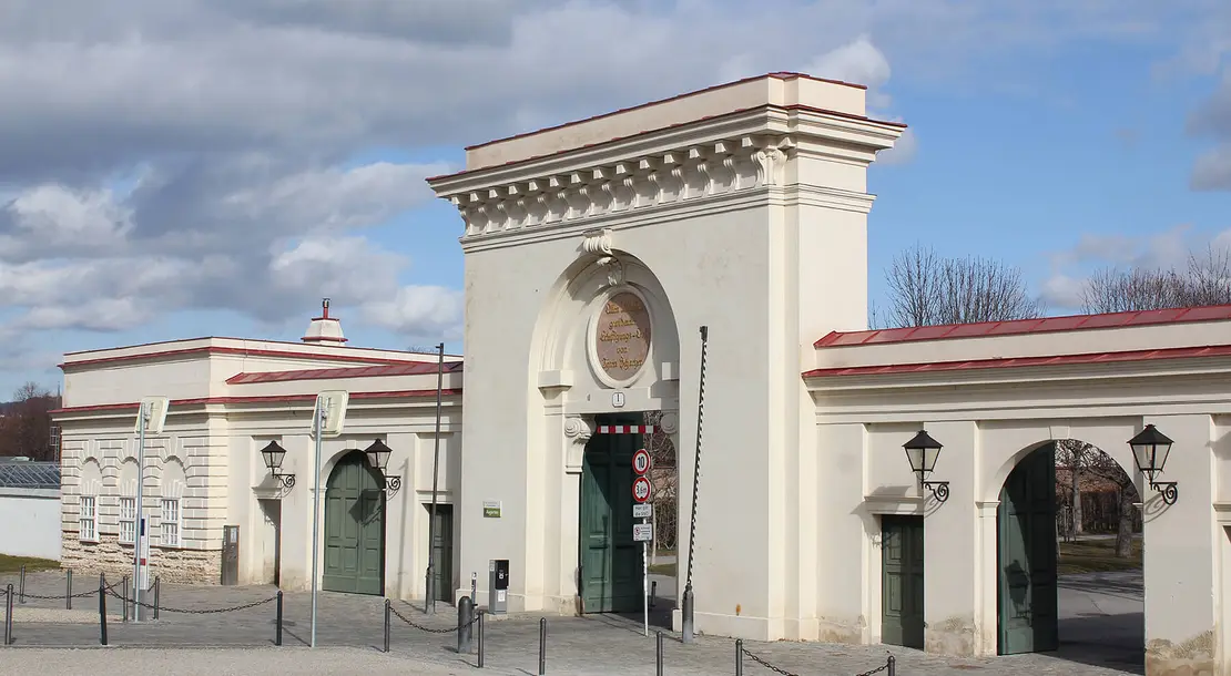 Eingang in den Augarten (Obere Augartenstraße). Foto: Christian Hlavac