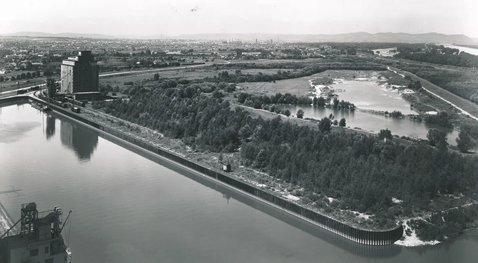 Hafenbecken, nördliches Ufer und Blaues Wasser, 1953, Foto: Kurt Gerlach/WStLA