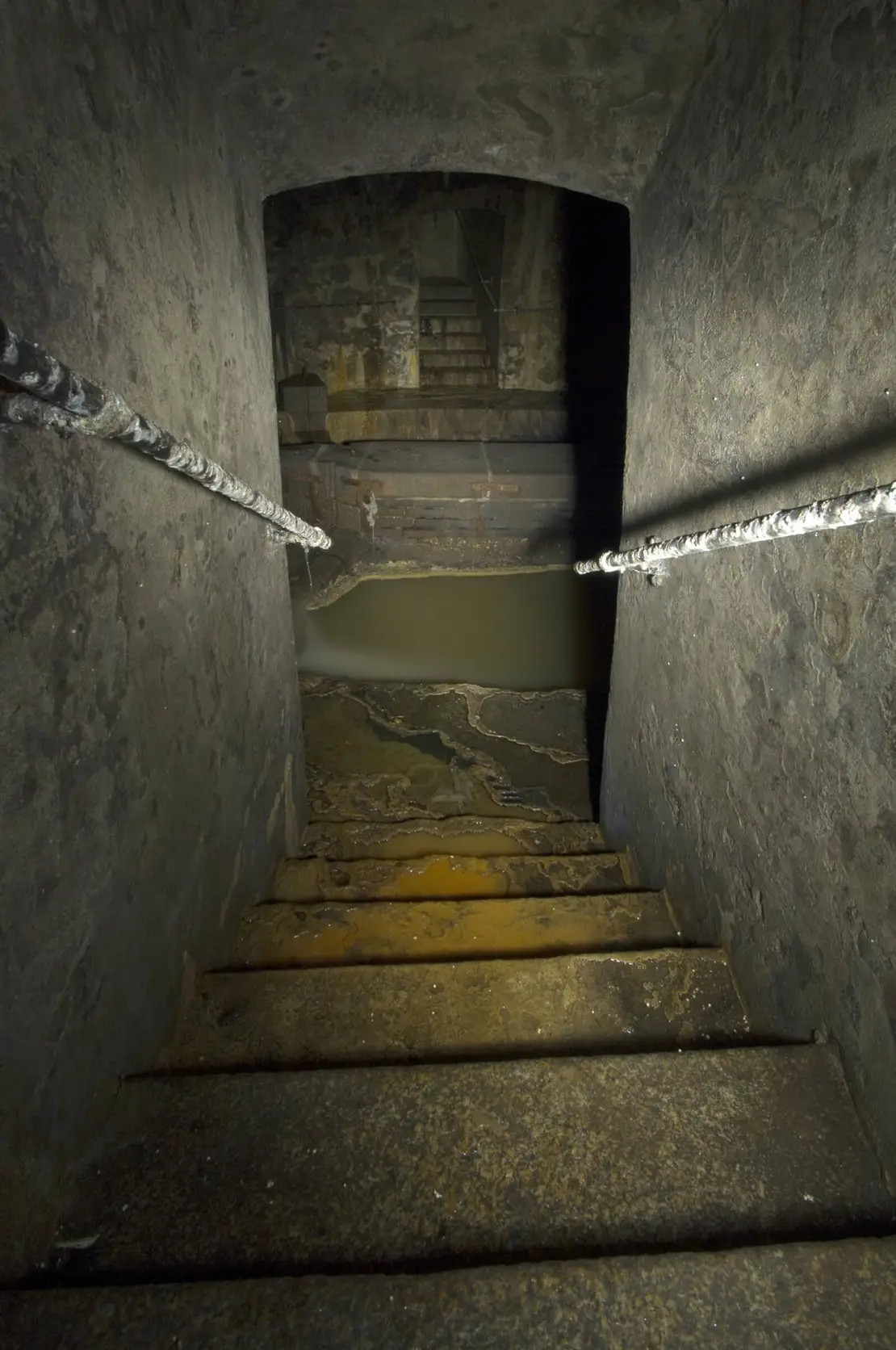 Auf unterirdischen Wegen sollten die Kanalräumer Mitglieder des Schutzbunds durch die Kanalisation zu ihren Einsatzorten führen. Foto: Thomas Keplinger  