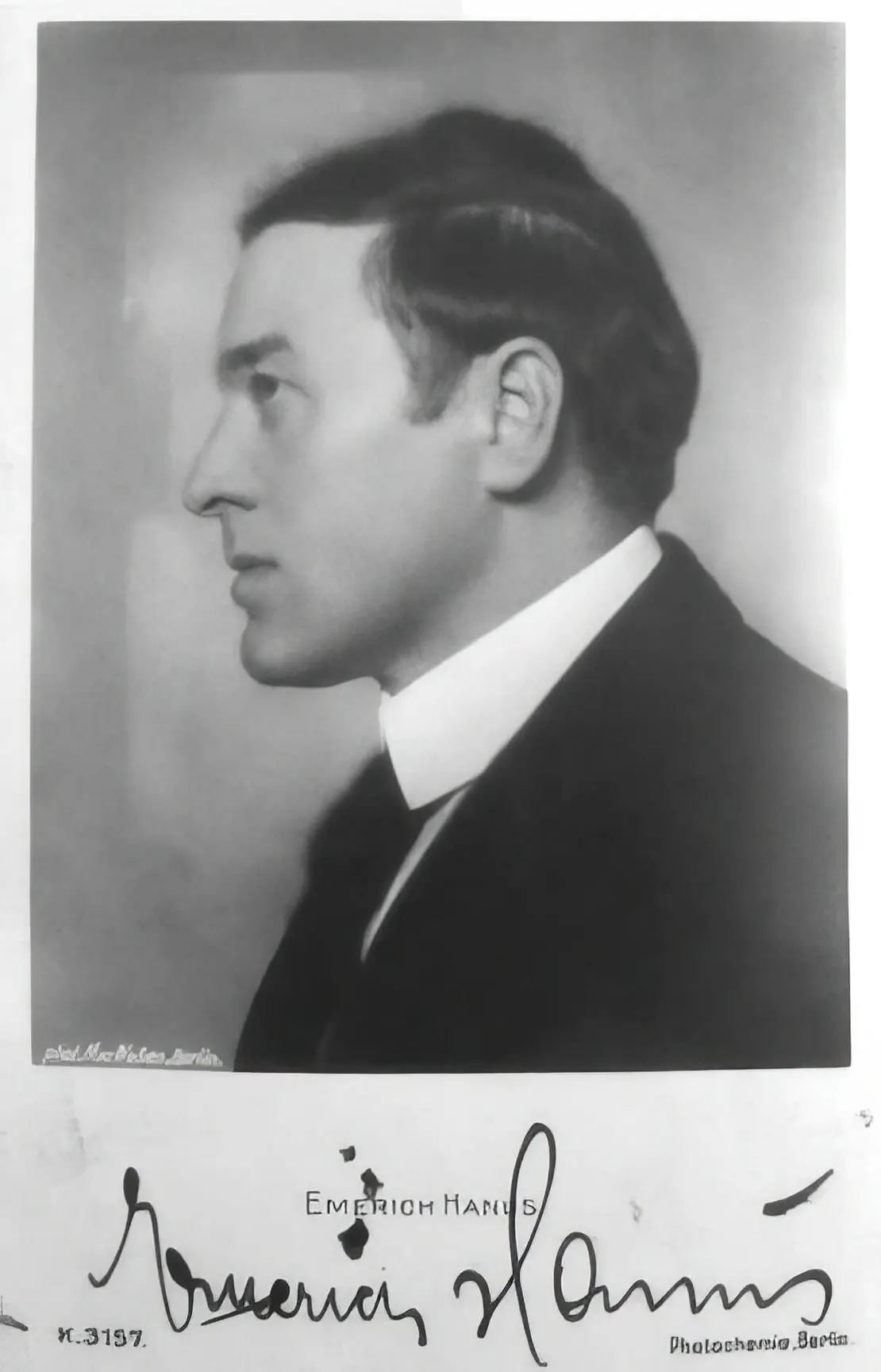 Mit ihm gründete Elfi Dassanowsky nach dem Krieg die Belvedere-Film-Gesellschaft: Emmerich Hanus, Schauspieler und Regisseur. Bildpostkarte von Mac Walten, Wikimedia Commons  