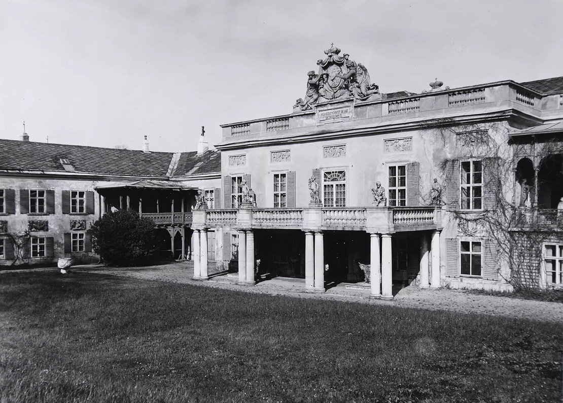 Gartenfront von Schloss Pötzleinsdorf, um 1935, Fotografie, Fotoatelier Martin Gerlach, Wien Museum, Inv.-Nr. 188845 