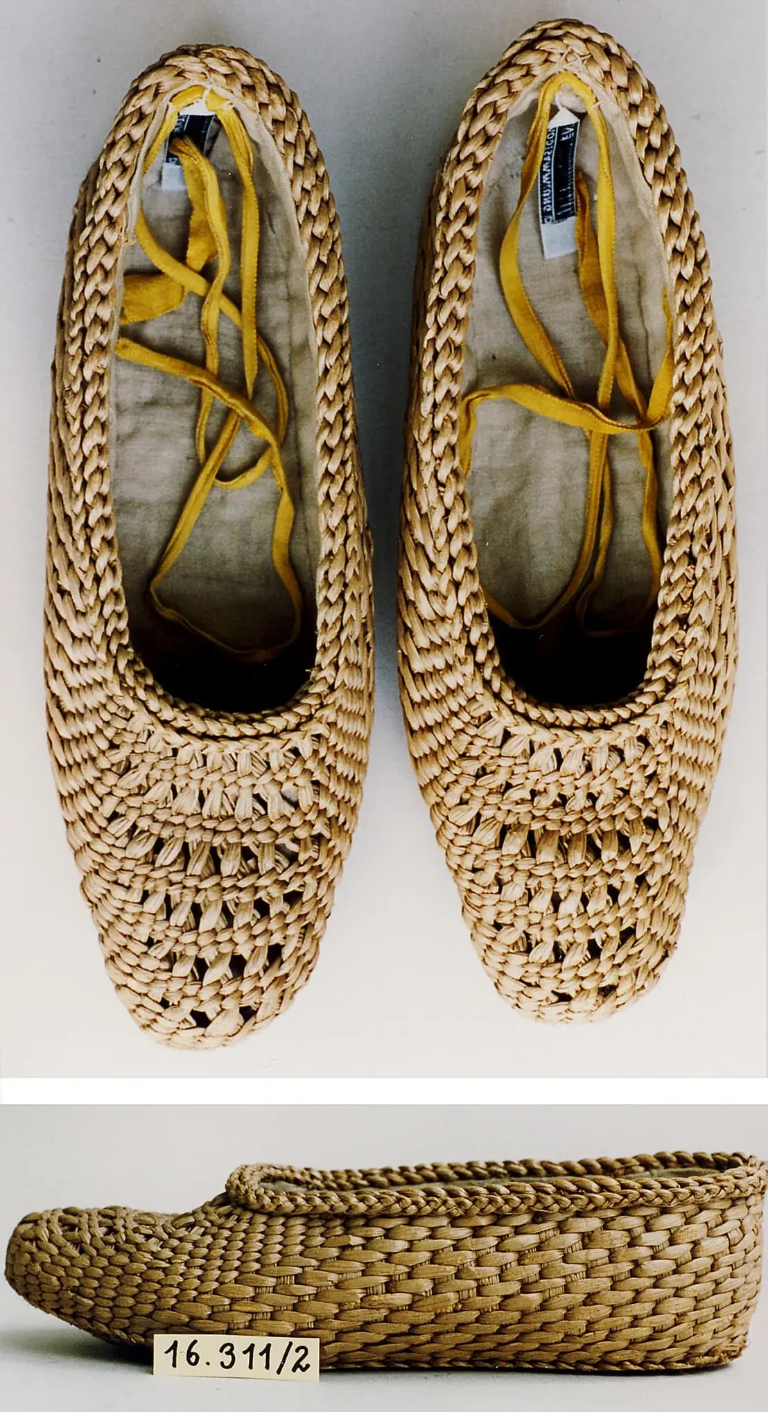 Badeschuhe, um 1920-1925, Bast, Baumwolle, Wien Museum