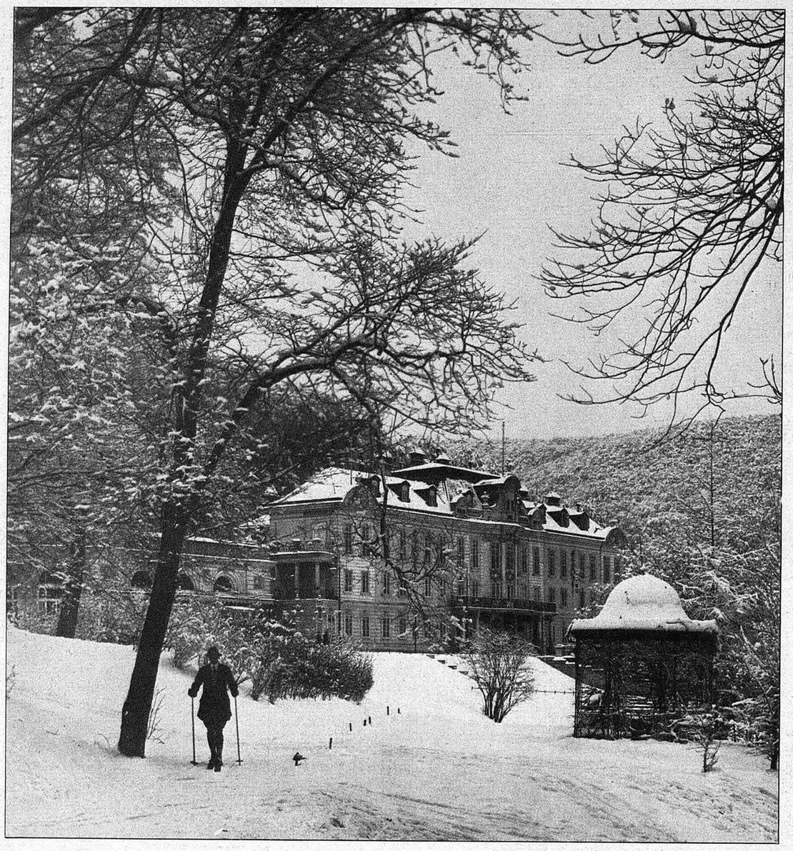 Skifahrer vor dem Schloss Cobenzl, Sport im Bild, 31. Jänner 1913, S. 122, ANNO/ÖNB 