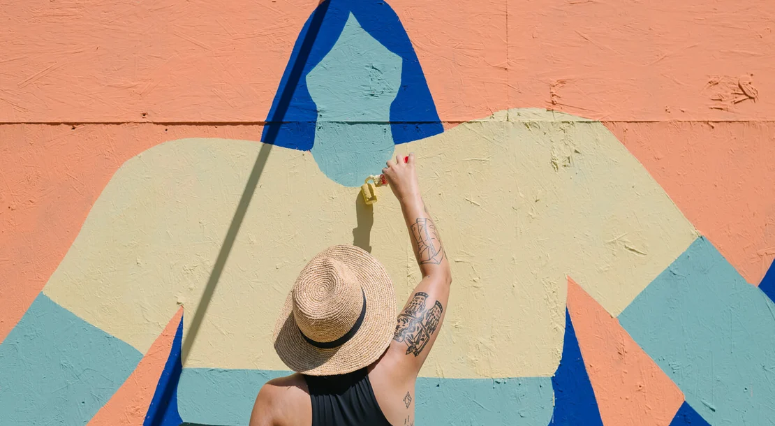 Linda Steiner bei der Arbeit an der Ausstellung „Urban Natures“, Foto: Klaus Pichler  