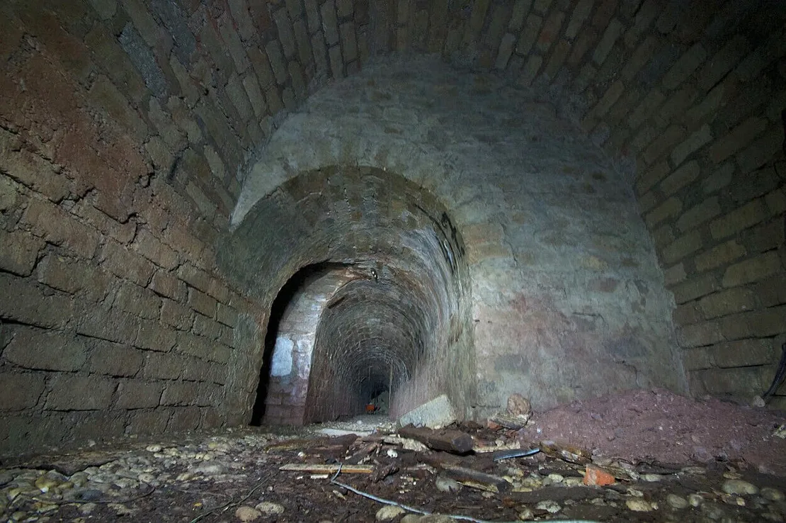 Blick in den Luftschutzstollen hinter dem ehemaligen Schloss Cobenzl. Foto: Thomas Keplinger  