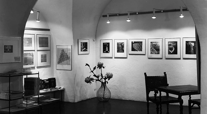 Werner H. Mraz, Galerie „Die Brücke“ Innenansicht, 1970