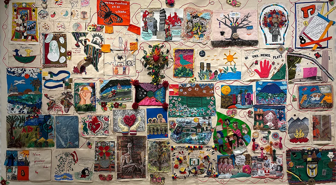 Kollektives textiles Kunstwerkt in der Ausstellung Viena Latina, 2026, Wien Museum