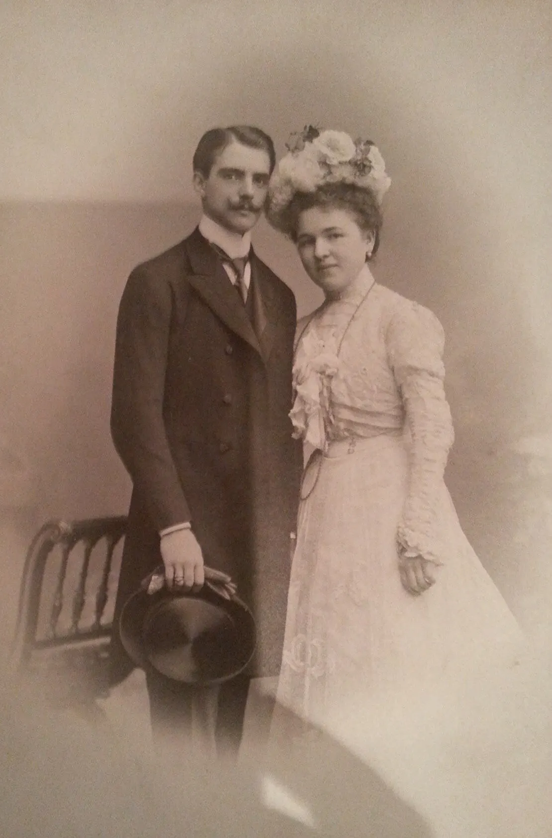 Anton Johann Kainz-Bindl mit seiner Frau Maria, undatierte Fotografie, Privatbesitz.