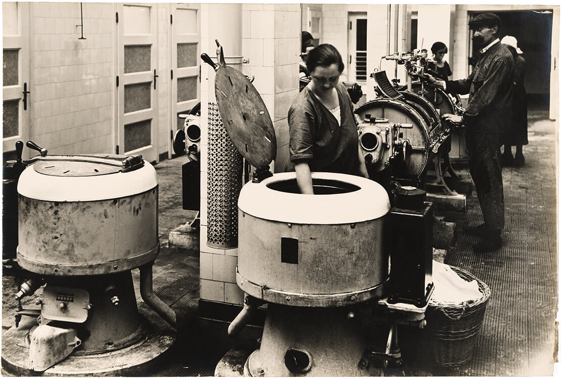 Blick in eine Waschküche, um 1926, Wien Museum 