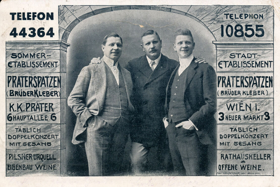Ansichtskarte der „Praterspatzen (Brüder Kleber)“ mit Informationen zum „Sommeretablissement“ (Prater Hauptallee 6) und „Stadt-Etablissement“ (Neuer Markt 3), 1916, Sammlung Wien Museum 