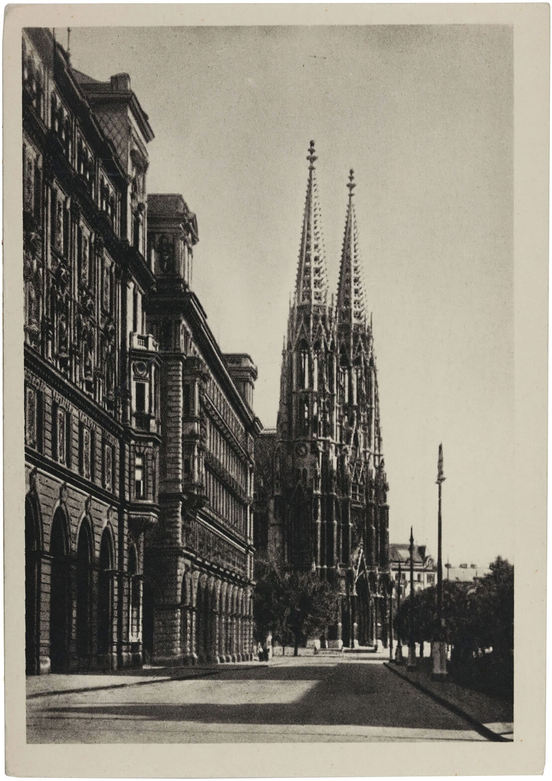 Blick auf die Votivkirche, Ansichtskarte, 1950, Wien Museum 