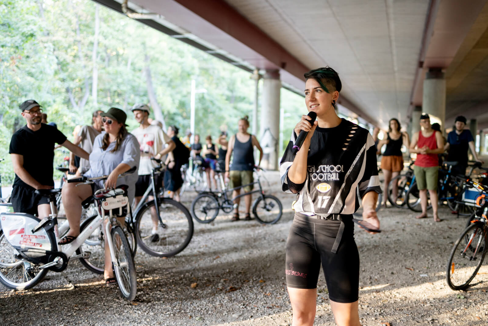  Conny Zenk am Treffpunkt auf der Prater Hauptallee unter der Südosttangente, Foto: Hannah Mayr 